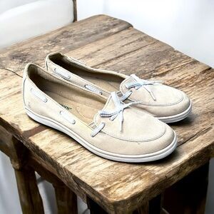Grasshoppers “Windham” Slip-on Boat Shoe in Tan Women’s Size 7 1/2